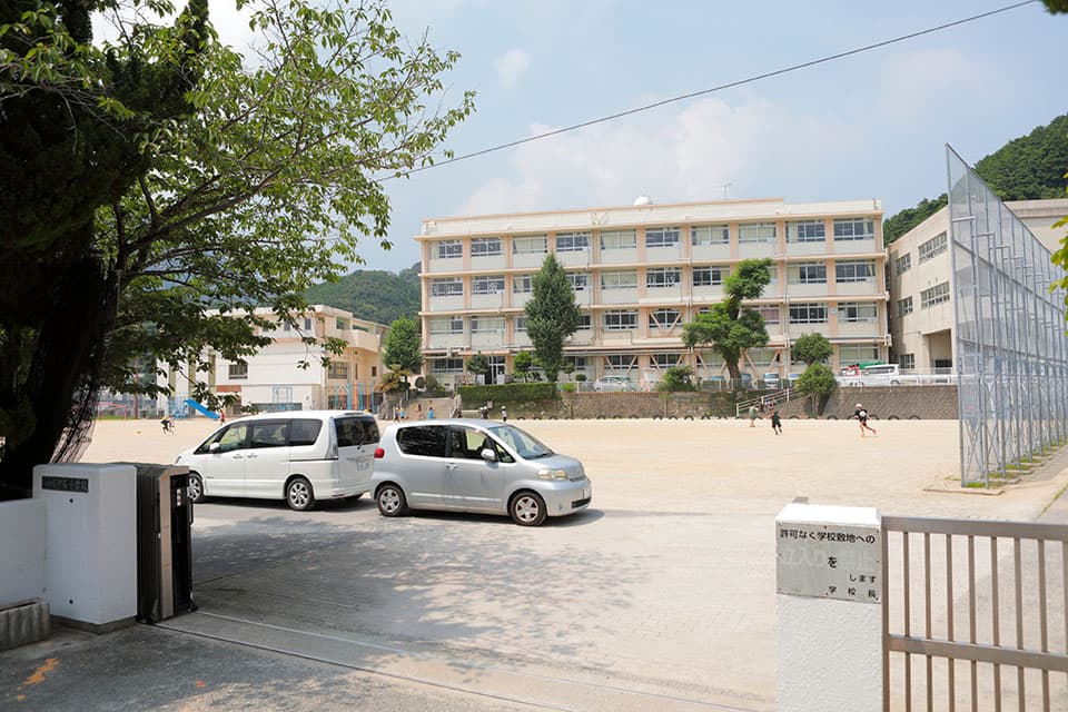 長崎市立戸石小学校