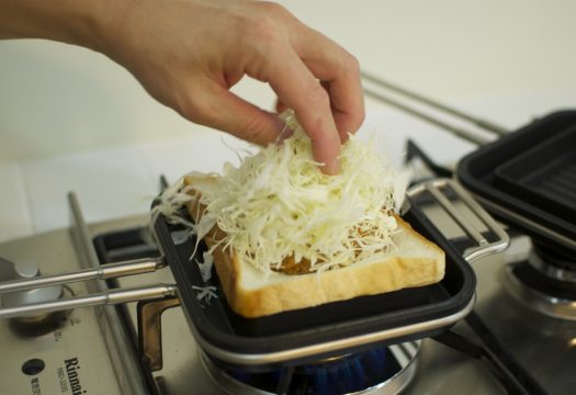 「家事問屋」のホットパンで絶品ホットサンド